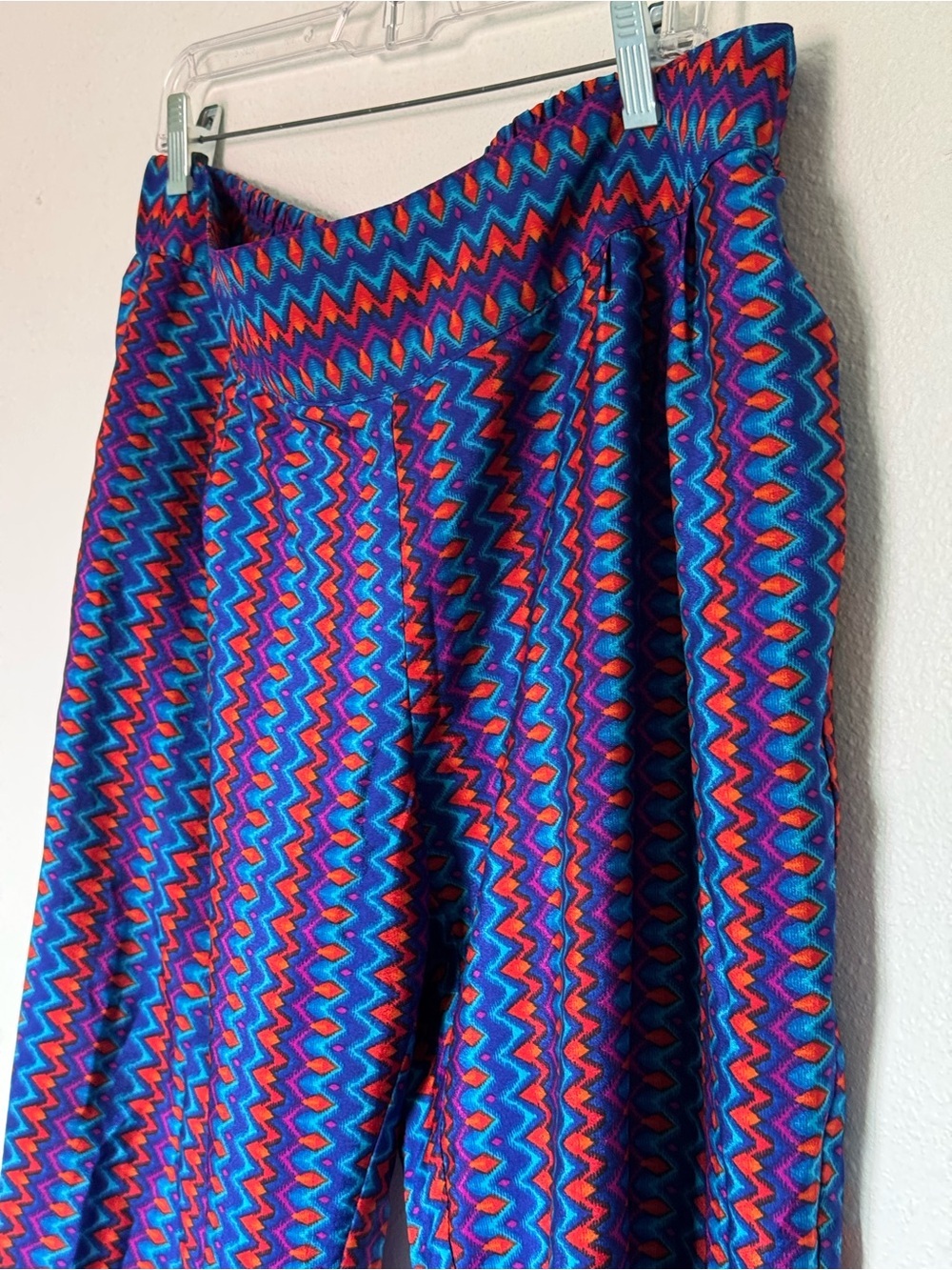 Bisou Bisou Multicolor Zigzag Print Pants - Blue, Red, Purple - Picture 4 of 6